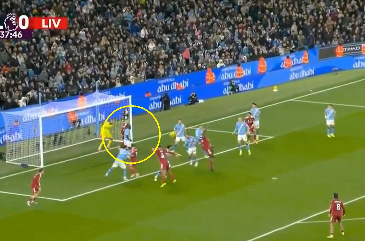 Kontrowersja w hicie Premier League? Liverpool poszkodowany [WIDEO]