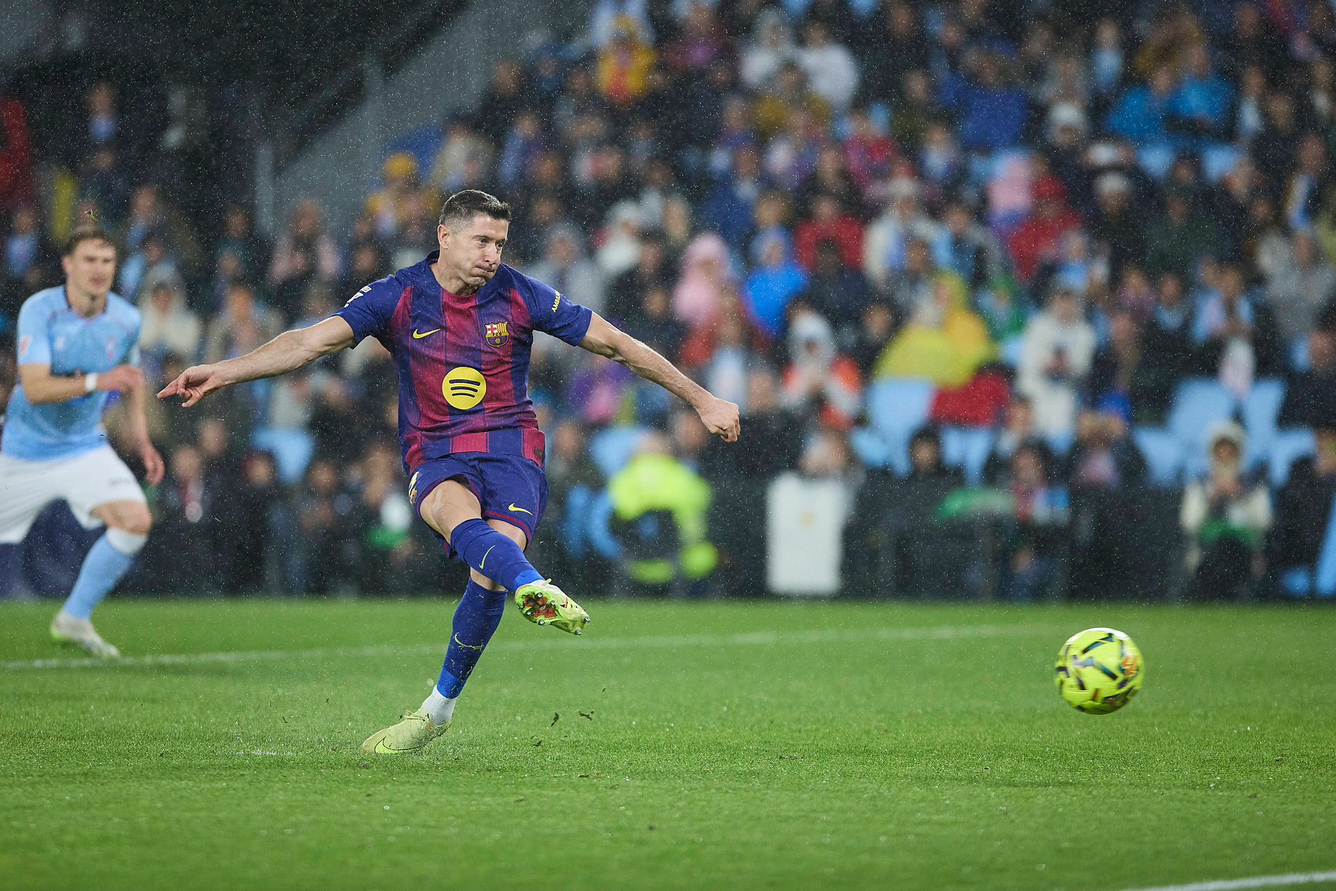 "Zabójczy. Wymarzony powrót". Hiszpanie pieją z zachwytu nad Lewandowskim