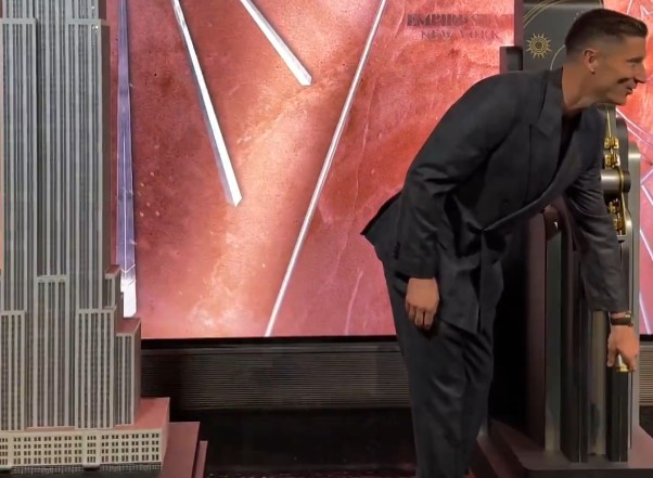 Wielka chwila Lewandowskiego! Jeden z najsłynniejszych budynków świata w polskich barwach [WIDEO]