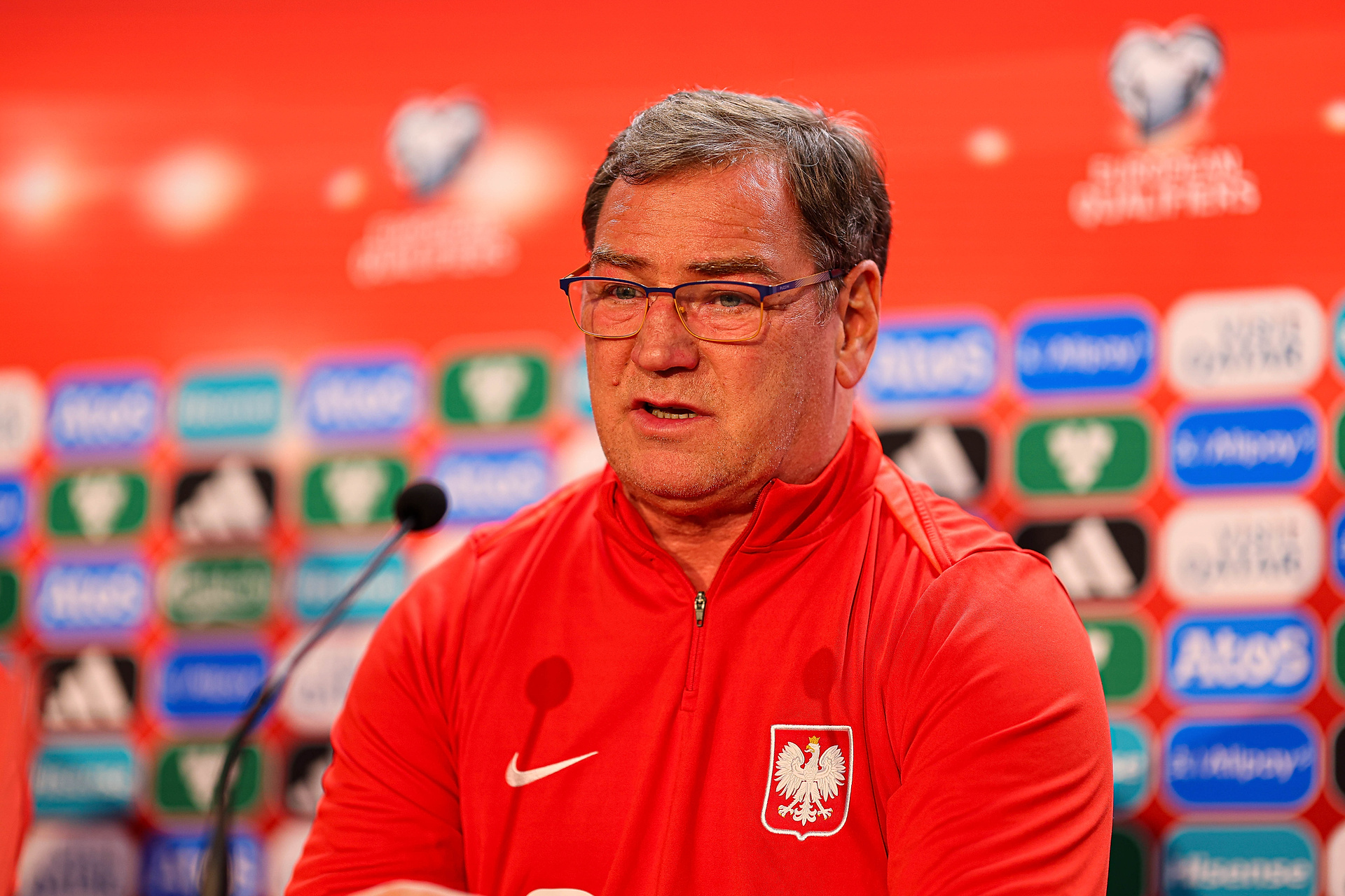 Urban rozważał powołania dla dwóch pomocników. "Myślałem o nich"