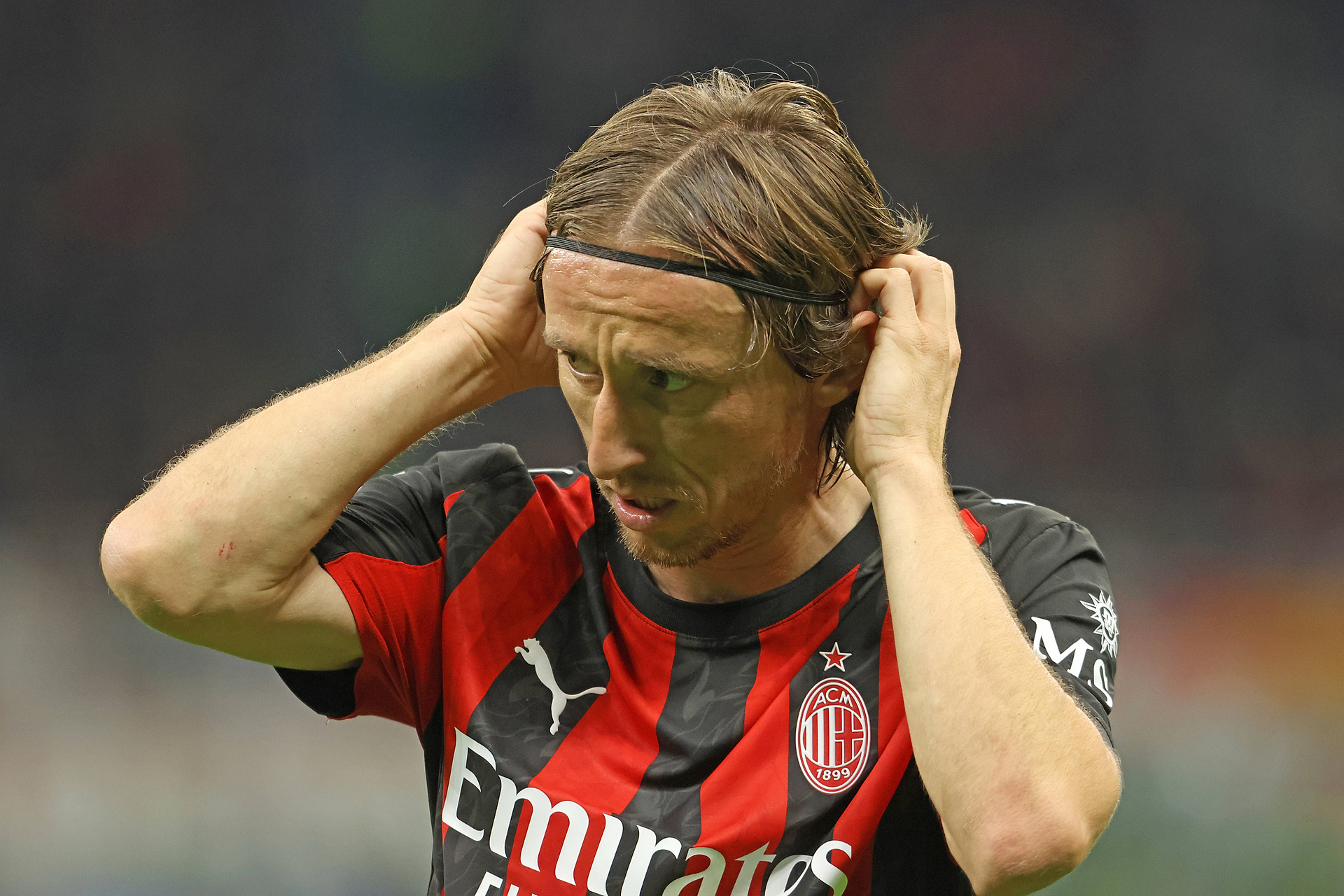 Ależ informacje nt. Modricia. On jest niemożliwy