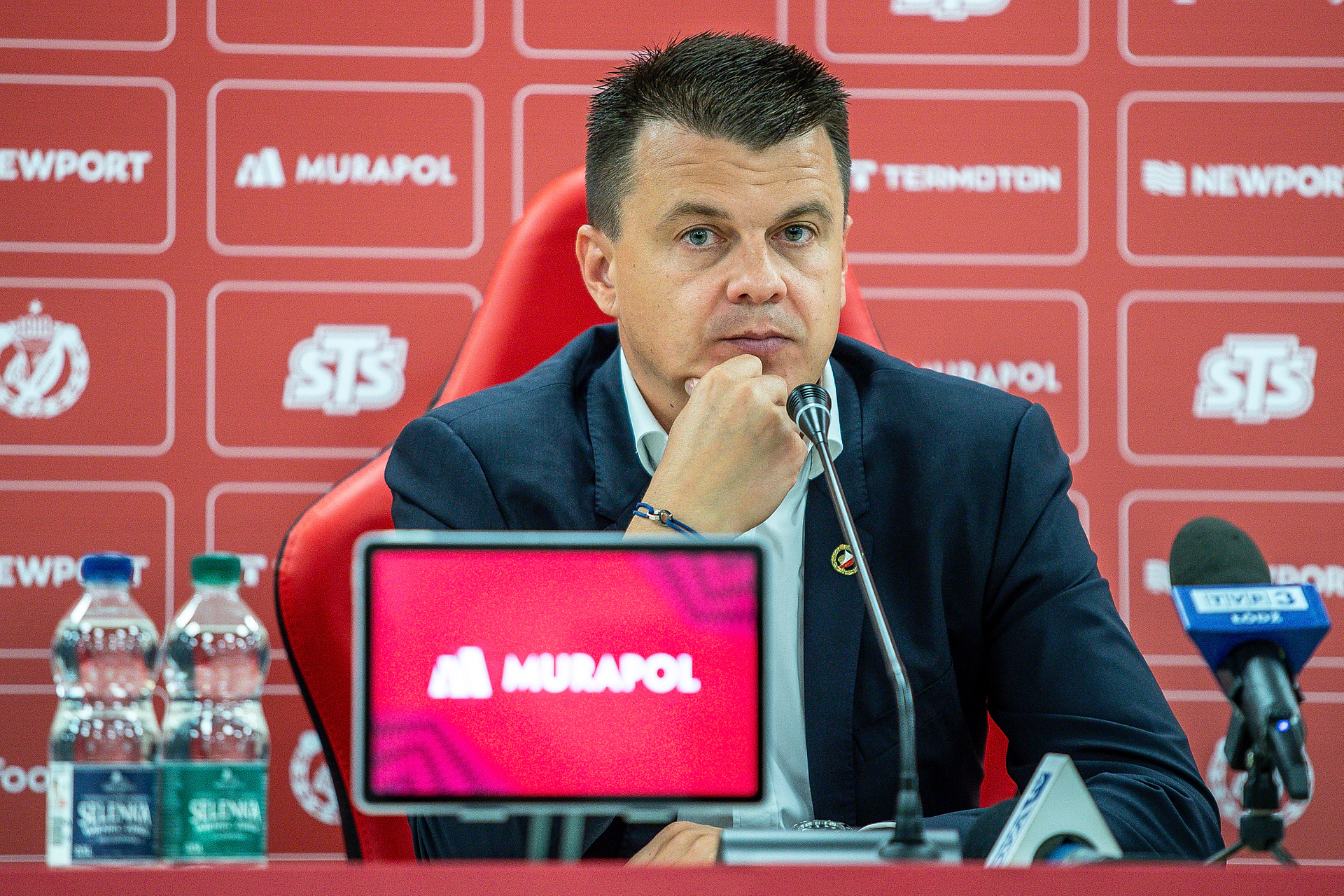 "Miał monopol na władzę". Ekspert ocenił działania dyrektora Widzewa