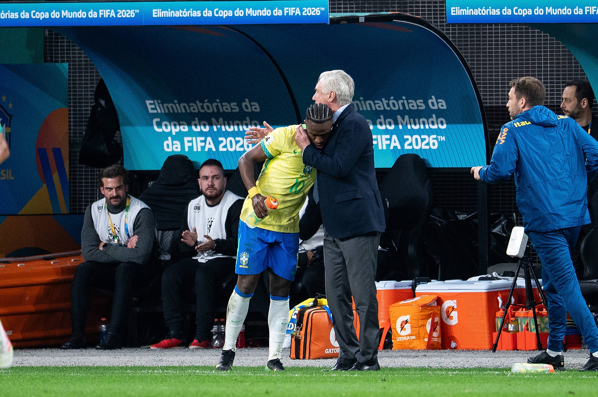 Vinicius o kulisach pracy z Ancelottim. Tak Włoch prowadzi reprezentację Brazylii