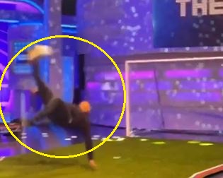 40-letni Rooney wciąż to ma. Strzelił jak za dawnych lat [WIDEO]