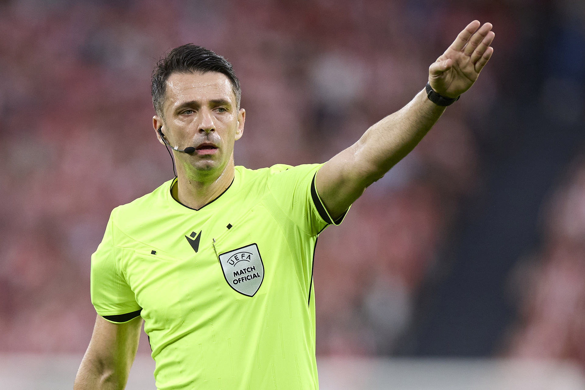 Pajac poprowadzi mecz Polski