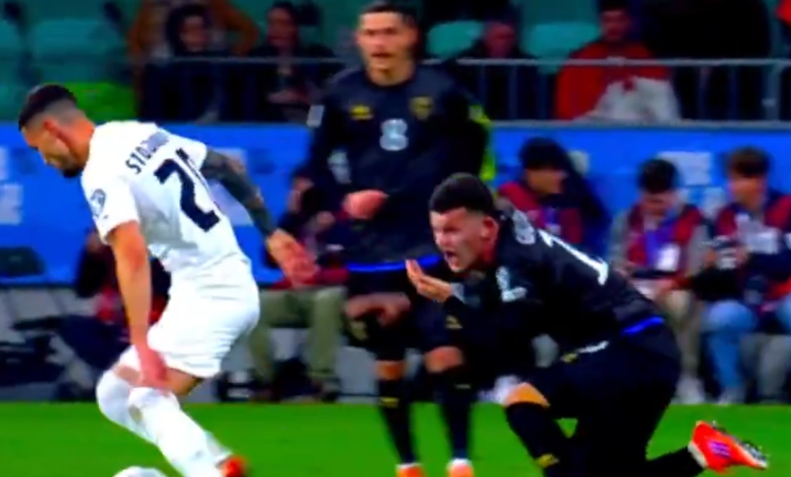 Kuriozum gracza Legii! Wszedł i wyleciał z boiska! [WIDEO]