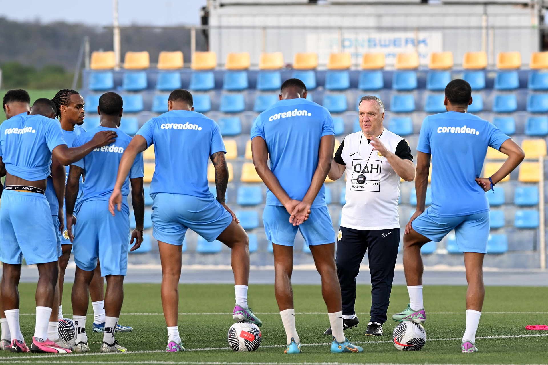 Szok. Znany trener opuszcza zgrupowanie kadry przed meczem o mundial