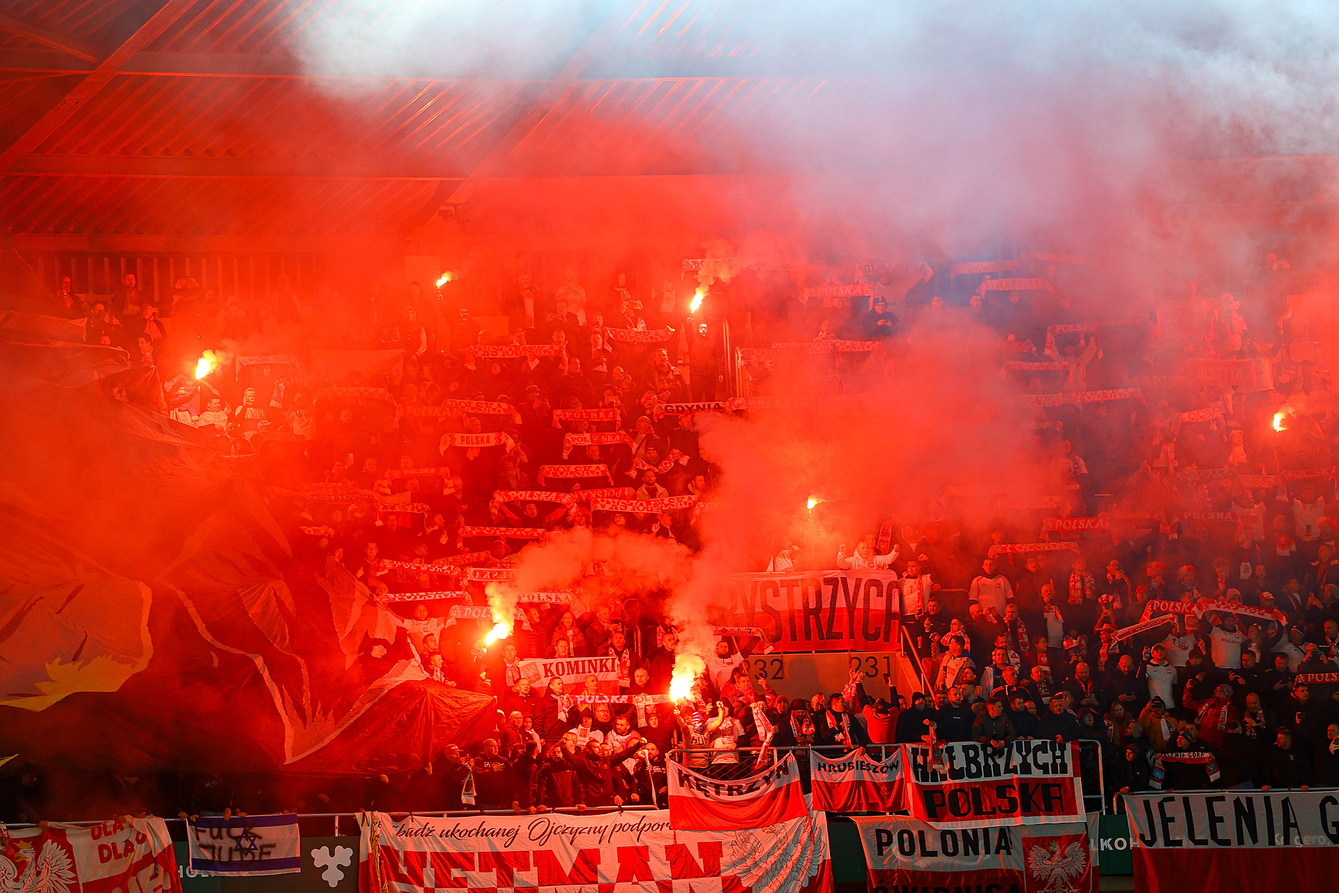 Media: PZPN ukarany za zachowanie kibiców! Dotkliwa grzywna od FIFA