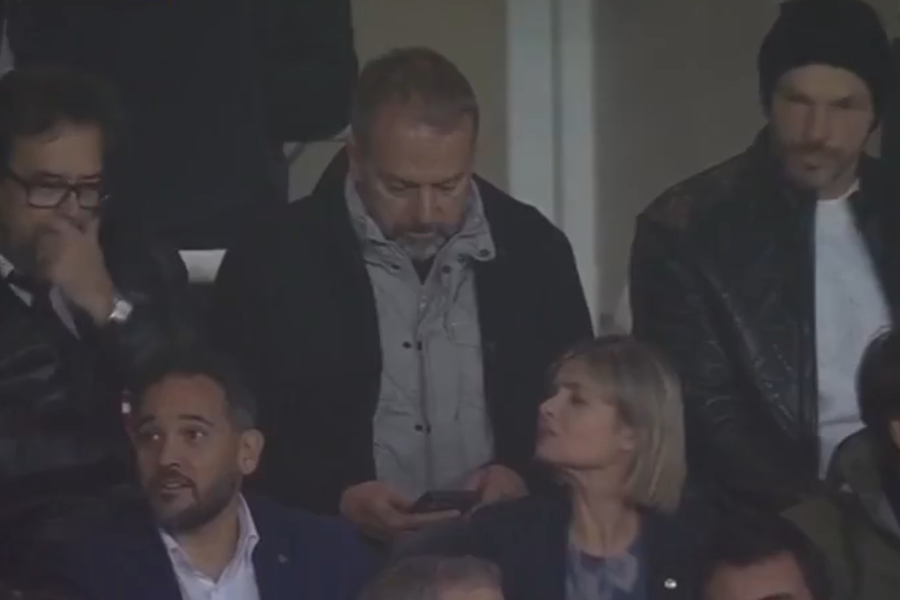 Flick na meczu "nieistniejącej" kadry. Nagranie obiegło sieć [WIDEO]