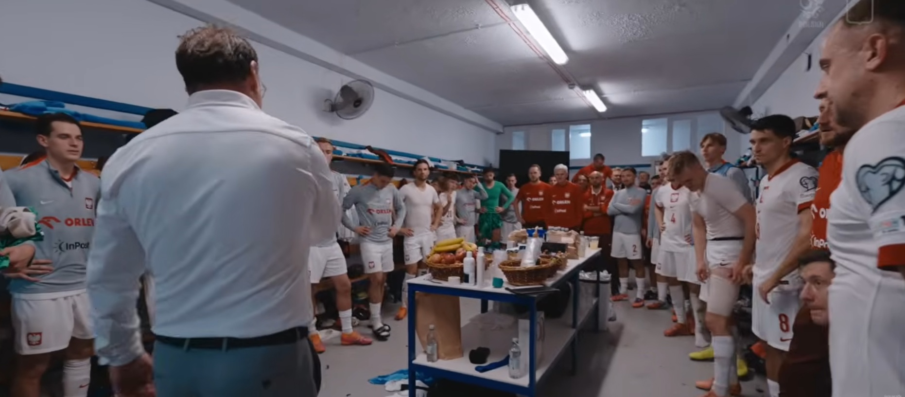 Urban i Lewandowski przemówili w szatni po meczu z Maltą. Ujawniono kulisy [WIDEO]