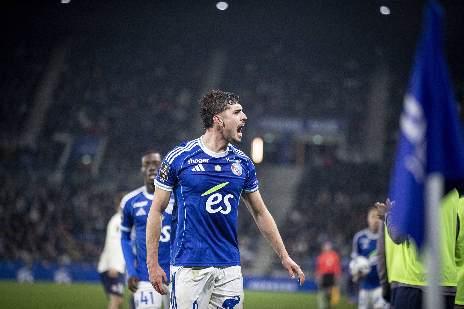 Jednak nie Lewandowski? Tego snajpera chce Milan