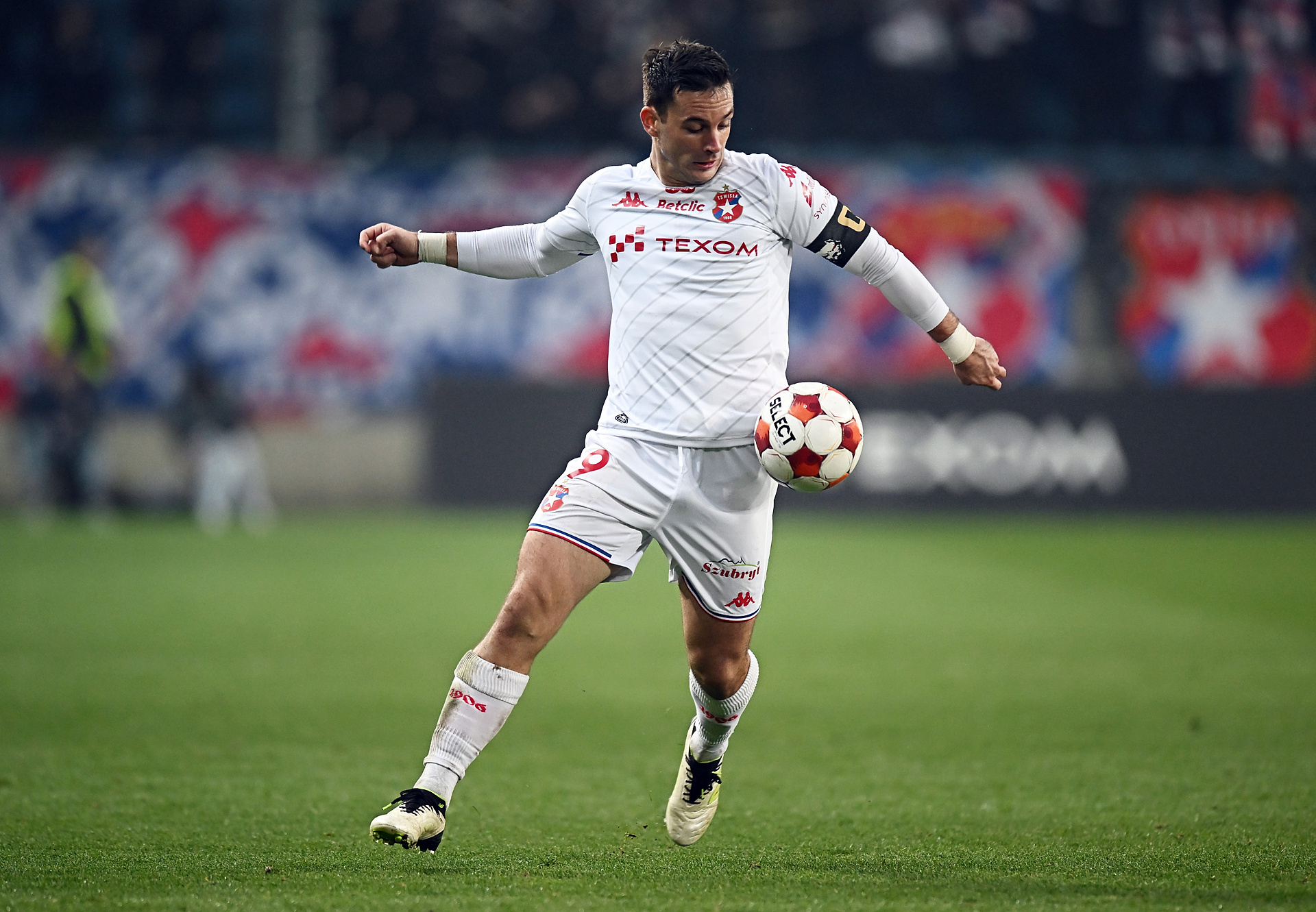 Męczarnie Wisły Kraków. Lider stracił punkty