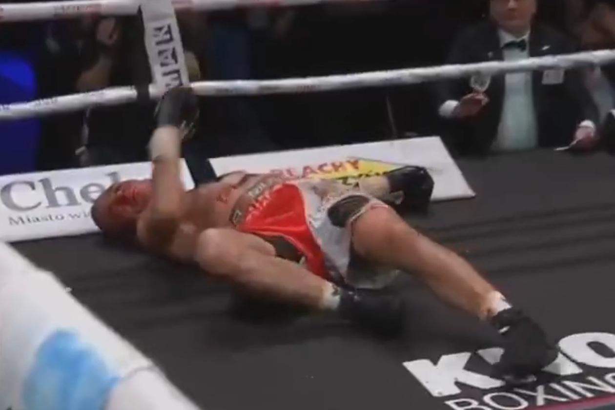 Polski pięściarz brutalnie znokautowany. Znalazł się w śpiączce [WIDEO]