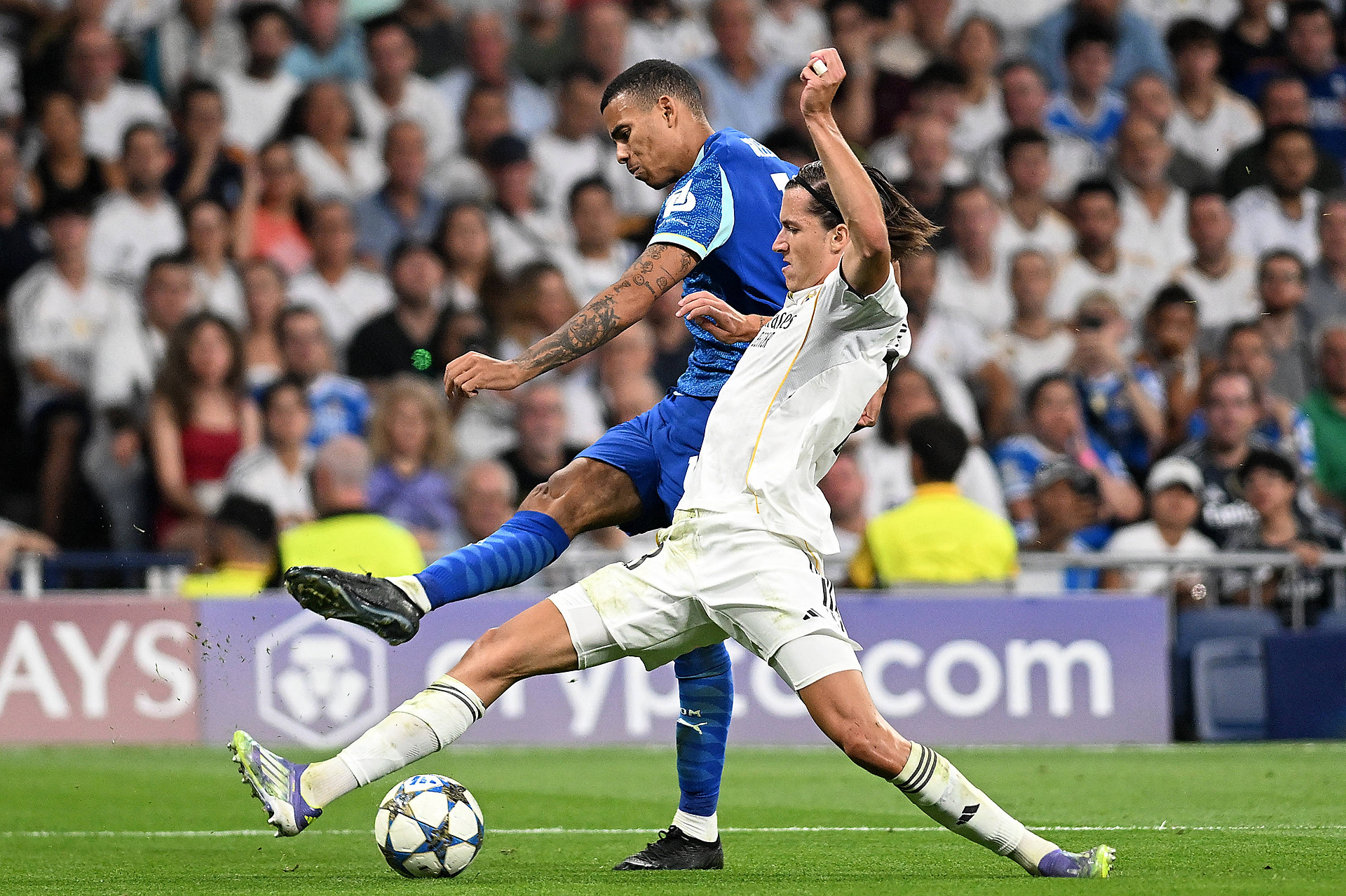 Kosmiczna forma kontrowersyjnej gwiazdy. A jego transfer nazywali hańbą