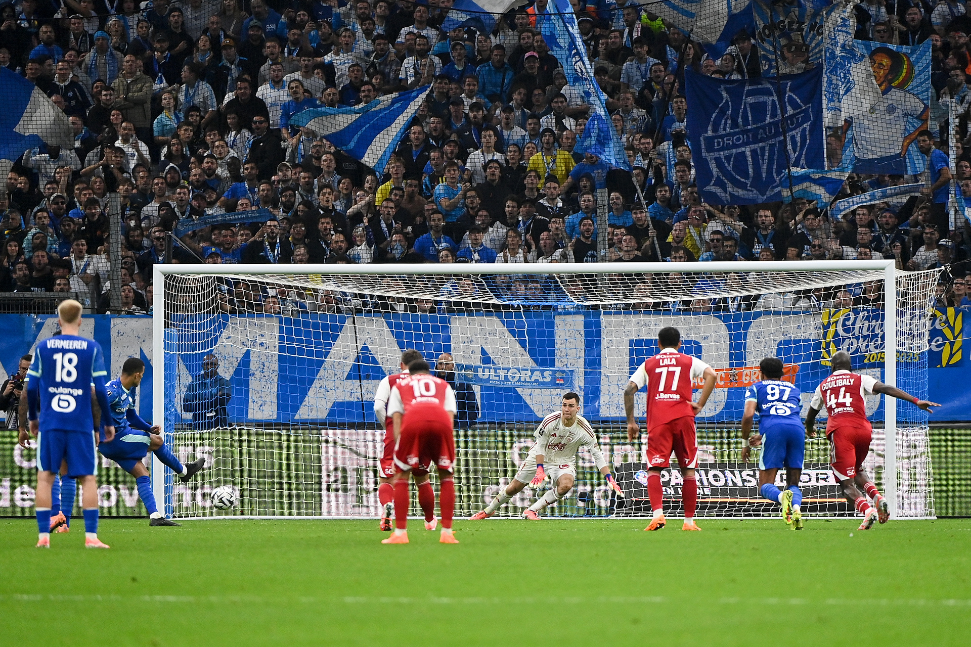 Jego transfer nazywano hańbą. Dziś jest w kosmicznej formie. Idzie na rekord