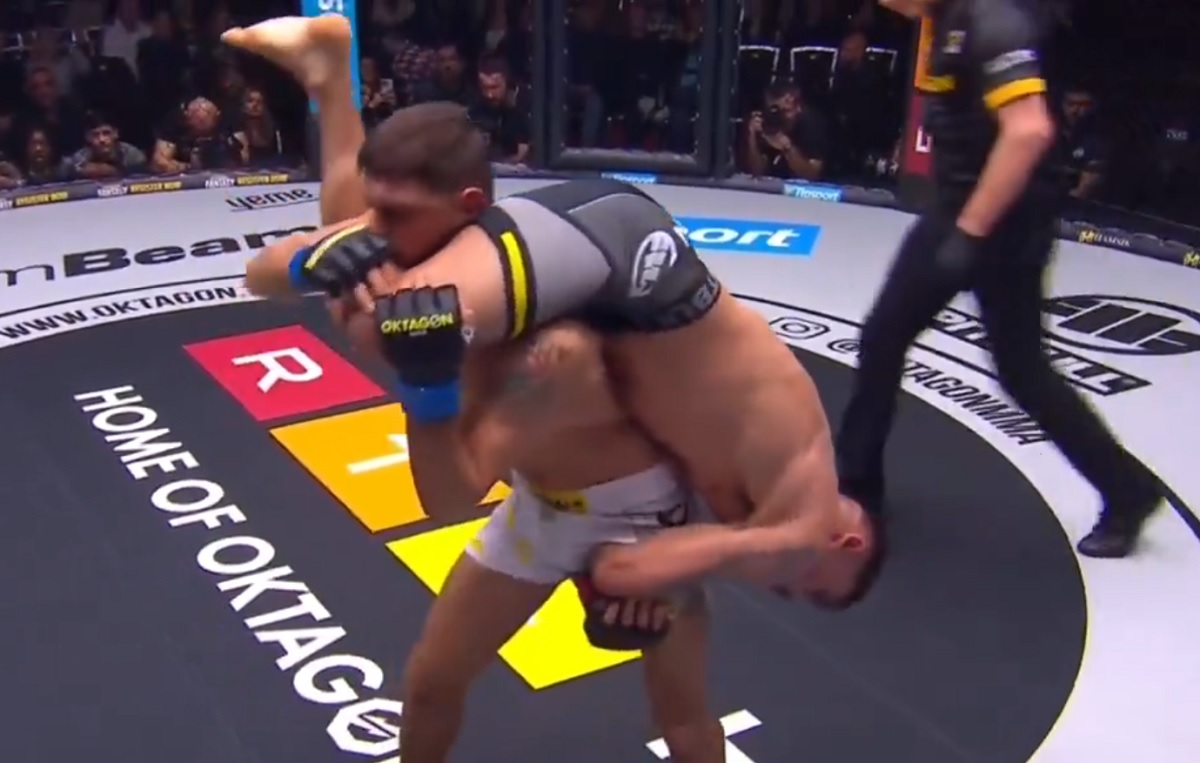 To jeszcze MMA czy już akrobatyka? Kosmiczna akcja u konkurencji KSW [WIDEO]