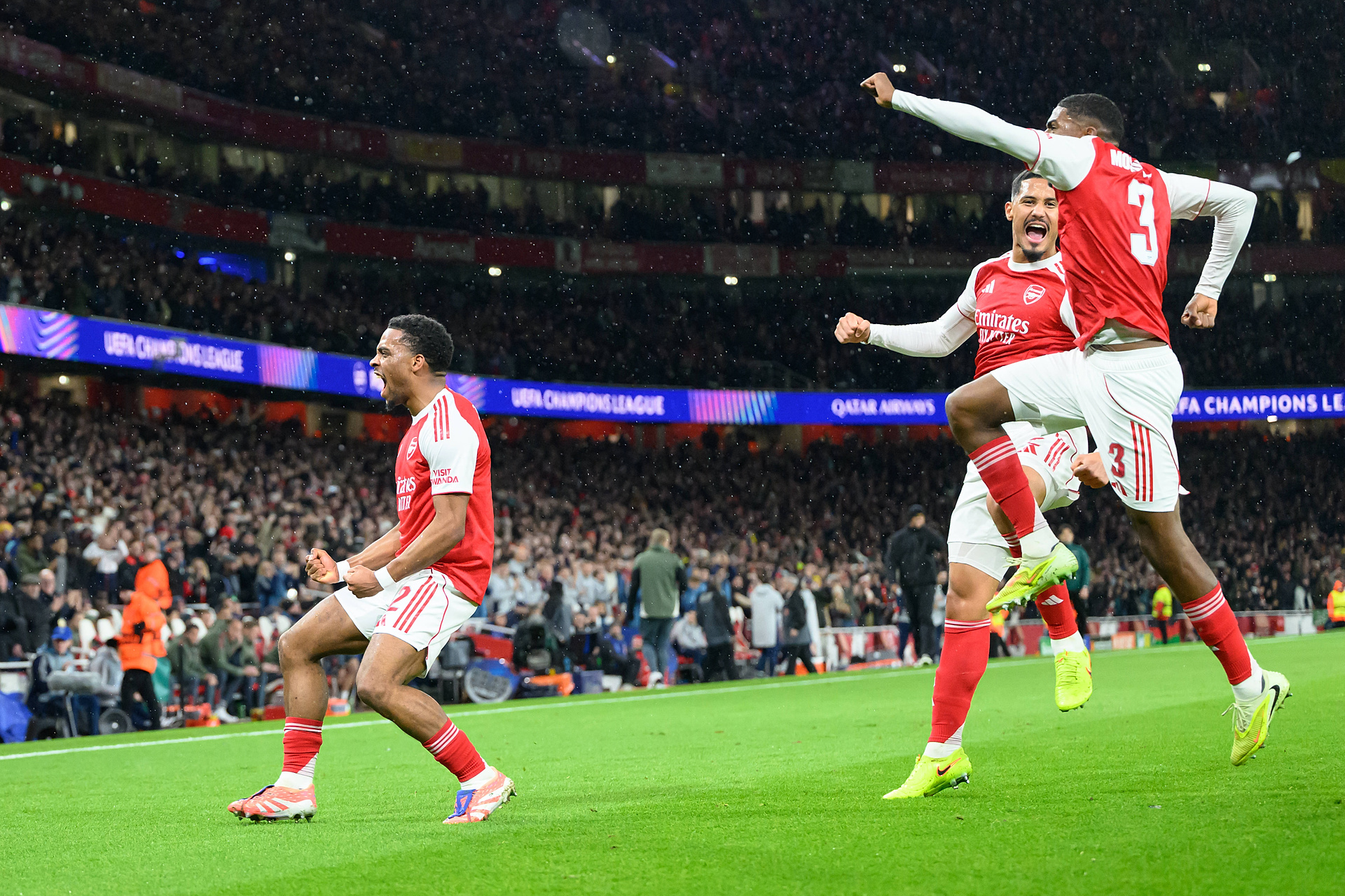 Arsenal niepodzielnym liderem LM! Bayern na kolanach