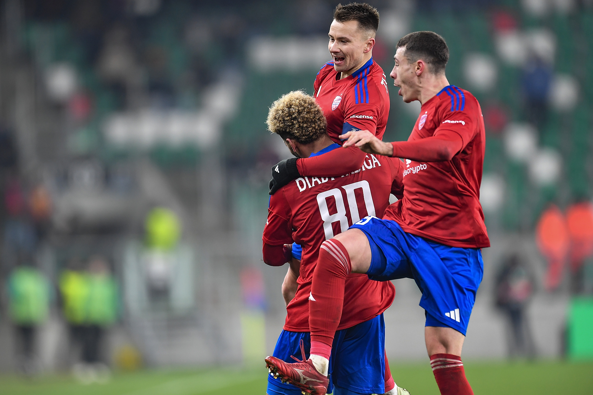 Demolka Rakowa, sensacyjny hat-trick! Awans właściwie pewny