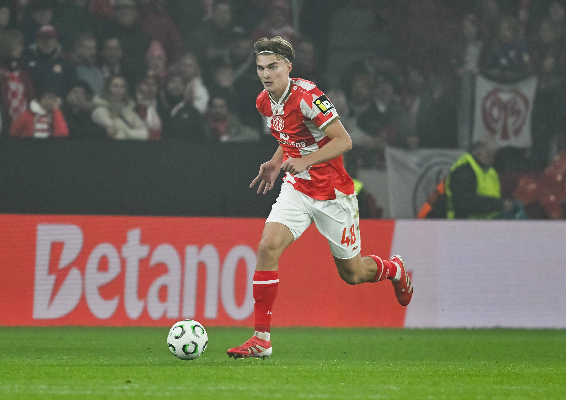 Polak z najważniejszym golem w karierze. I wtedy wkroczył do akcji sędzia [WIDEO]