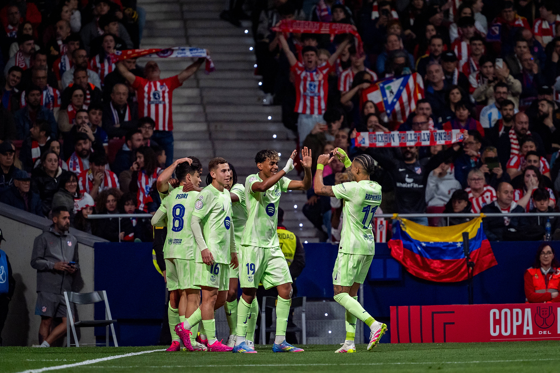 Szokujące, kto może opuścić Barcelonę. Wszystko przez Saudyjczyków