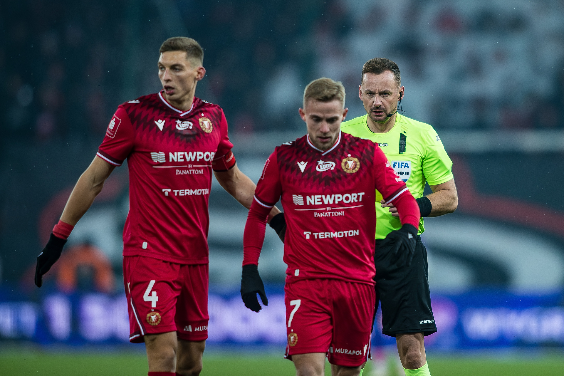 Kibice Widzewa pokazali, co myślą o swoich piłkarzach. Ostre hasła [ZDJĘCIE]