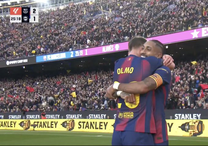 Urodzinowe zwycięstwo Barcelony! Olmo uszczęśliwił całe Camp Nou