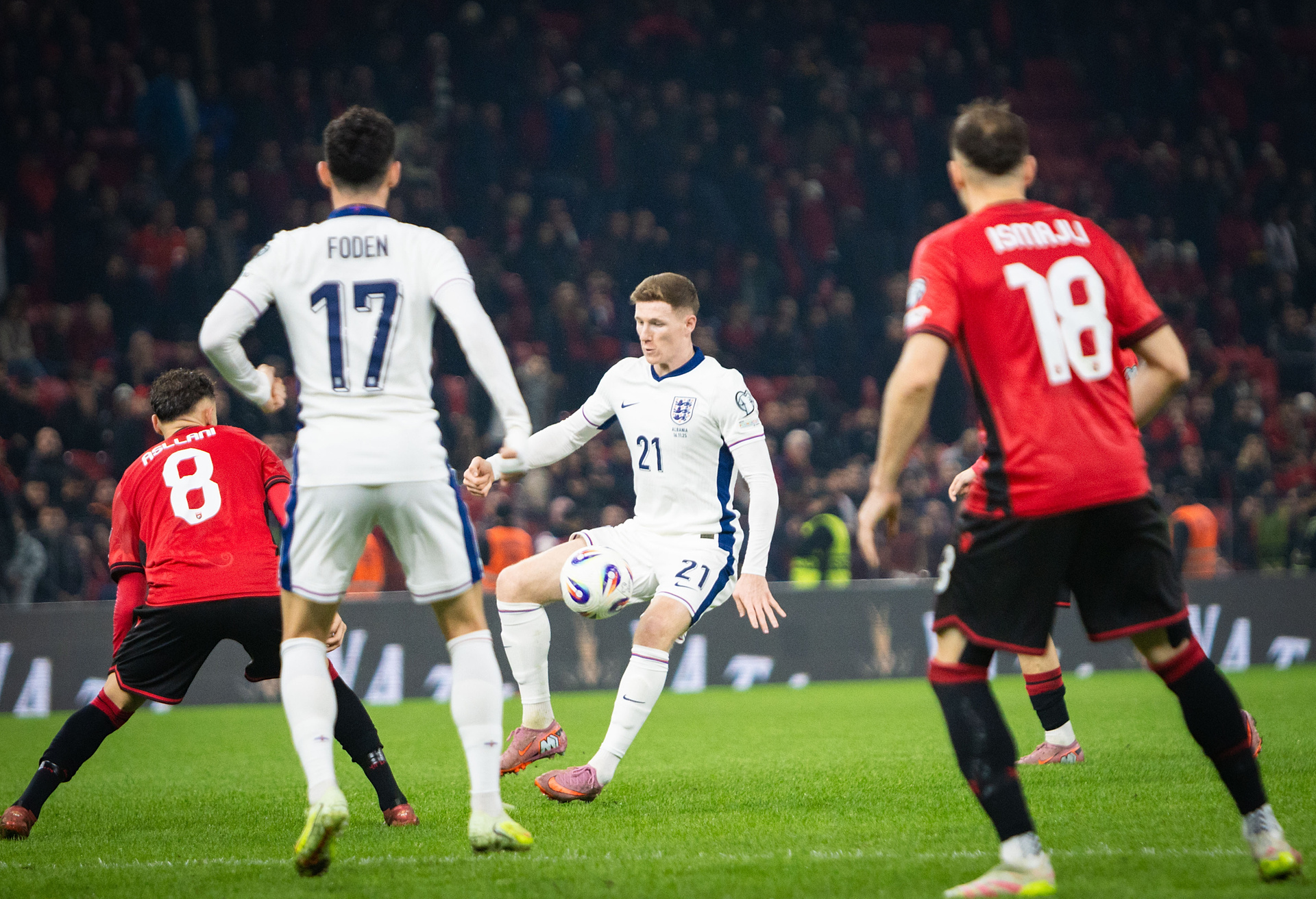 100 mln funtów. Tego piłkarza chce City