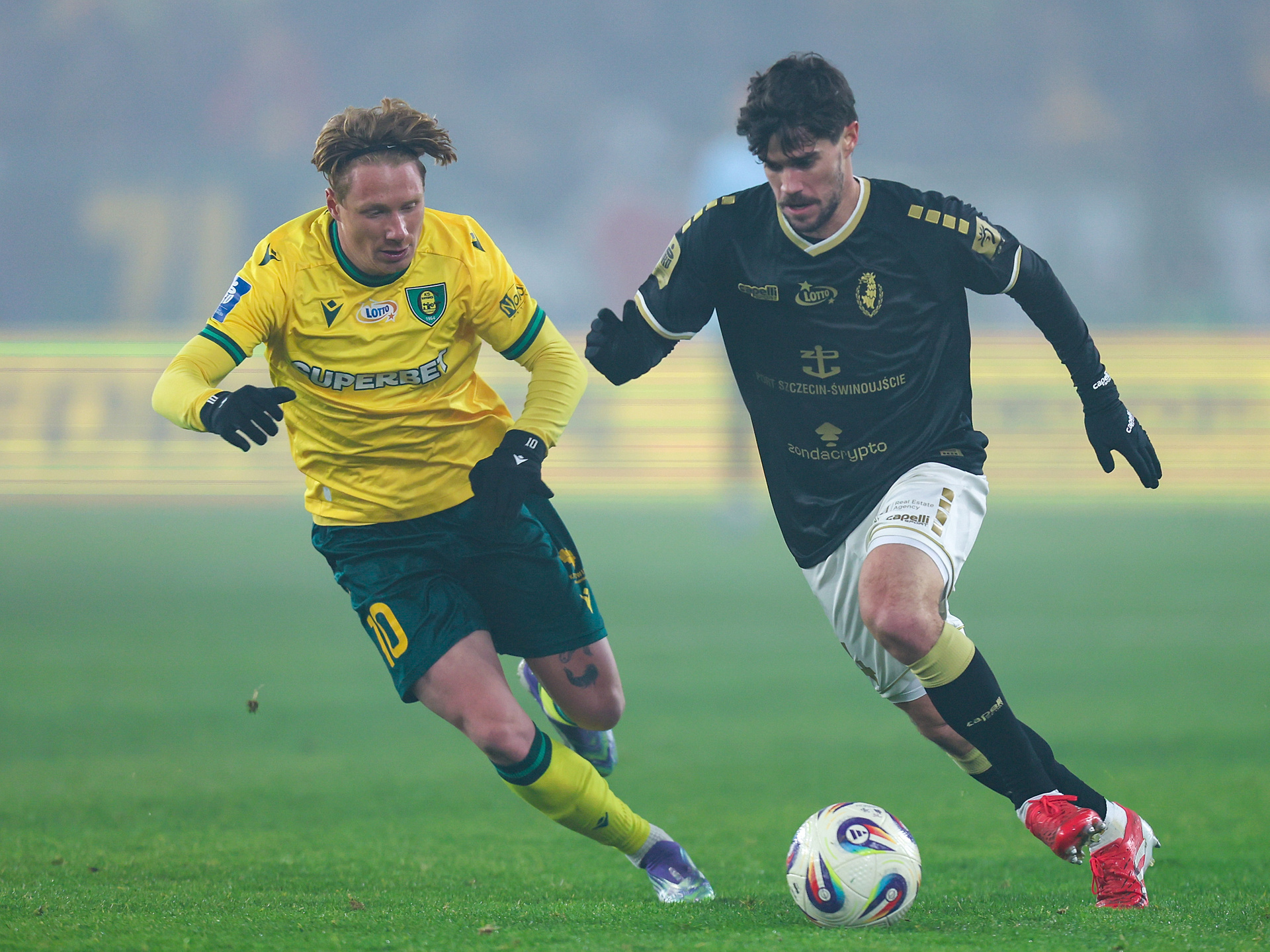 Do Szczecina przez... Pragę. Pechowa podróż Pogoni