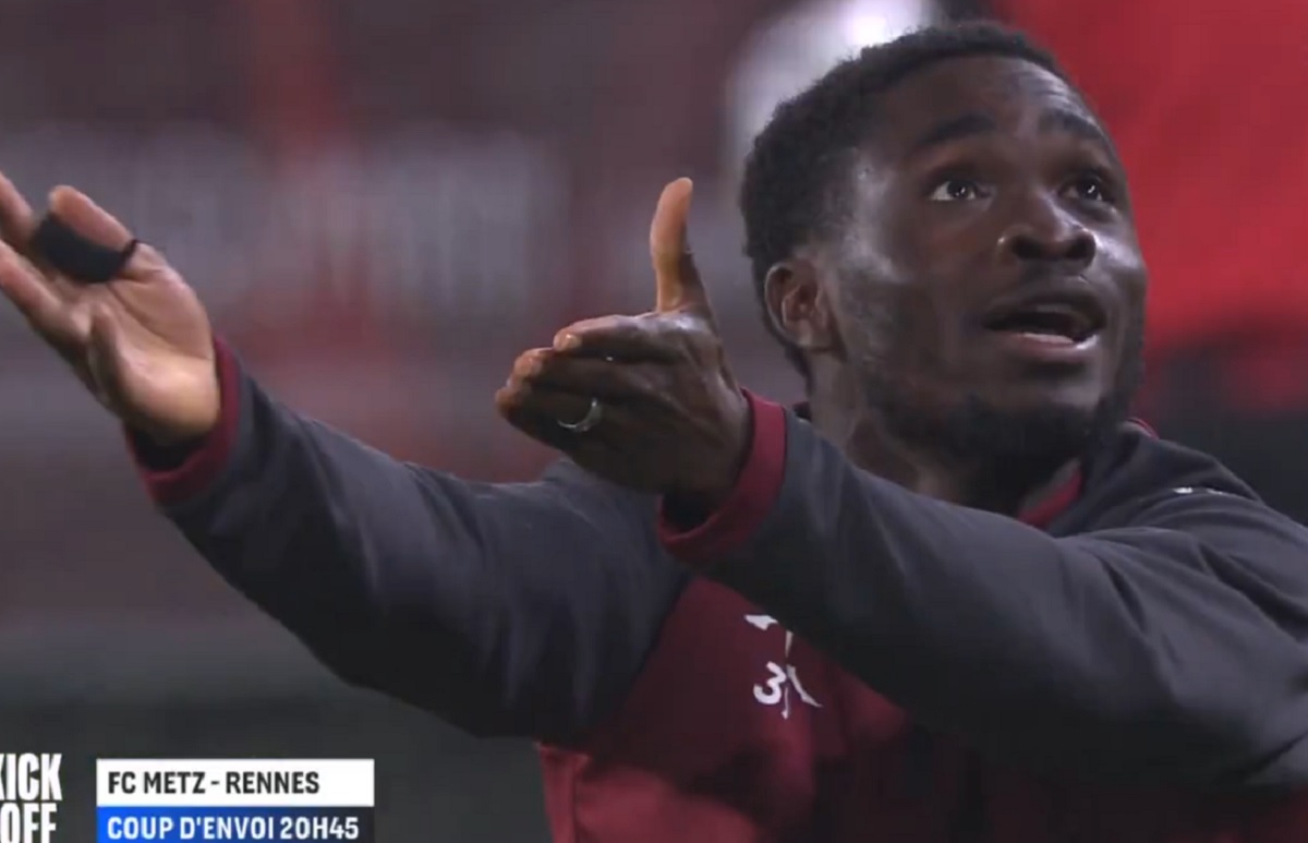 Absurd w Ligue 1. Obraził się i nie wziął udziału w rozgrzewce [WIDEO]