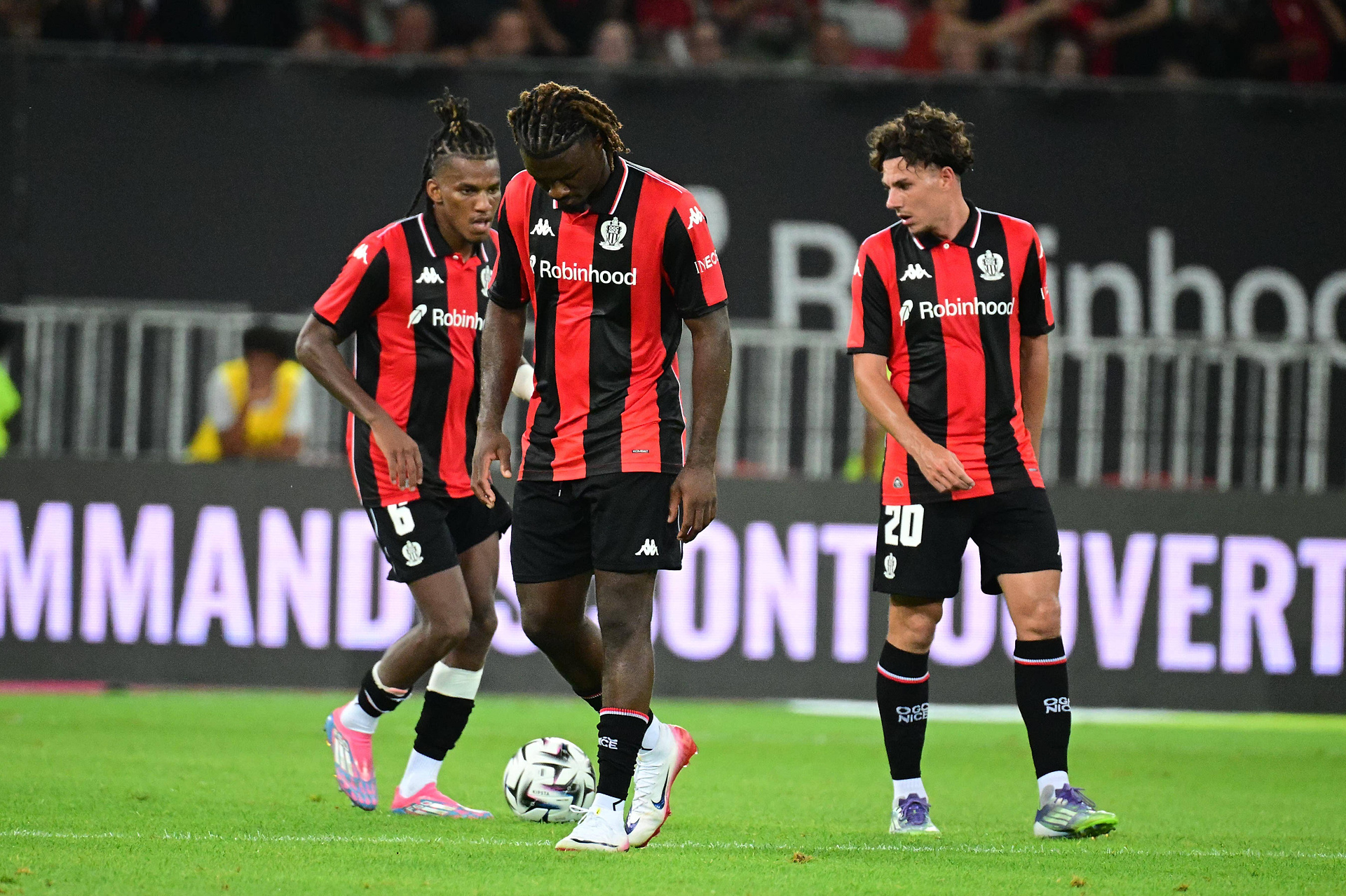 Znany klub w rozsypce po ataku kiboli? Piłkarze chcą odejść