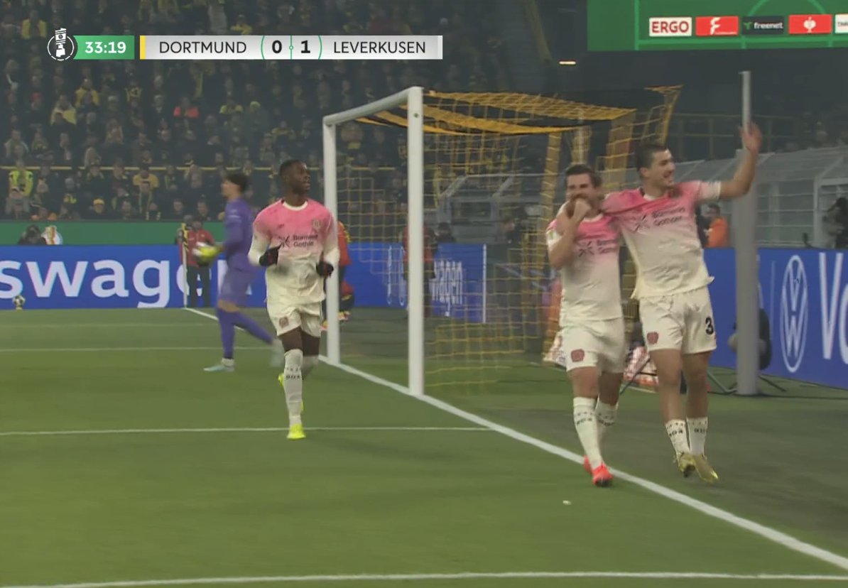 Pucharowy hit dla Bayeru! Borussia Dortmund za burtą [WIDEO]