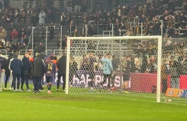 Piłkarze Pogoni stracili koszulki. Gorąco po porażce. "Kolejny sezon, ku***, bez niczego" [WIDEO]