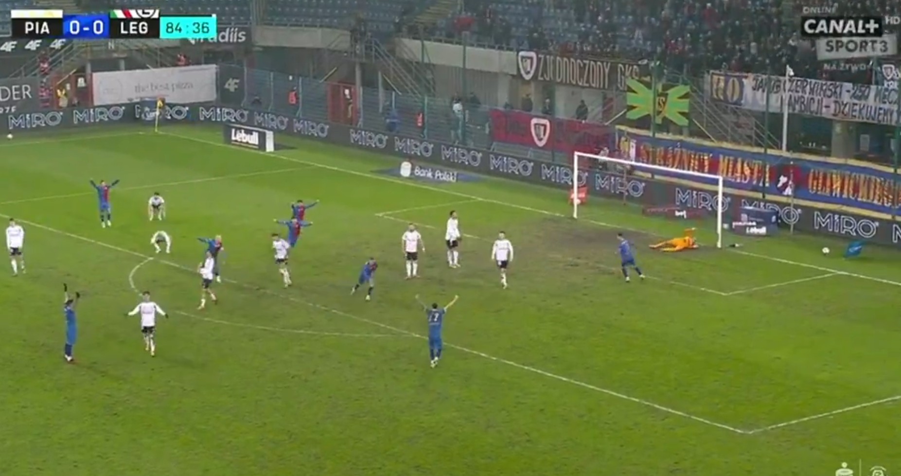 Legia beznadziejna jak Rajović i Chodyna. Piast dobił "Wojskowych"!