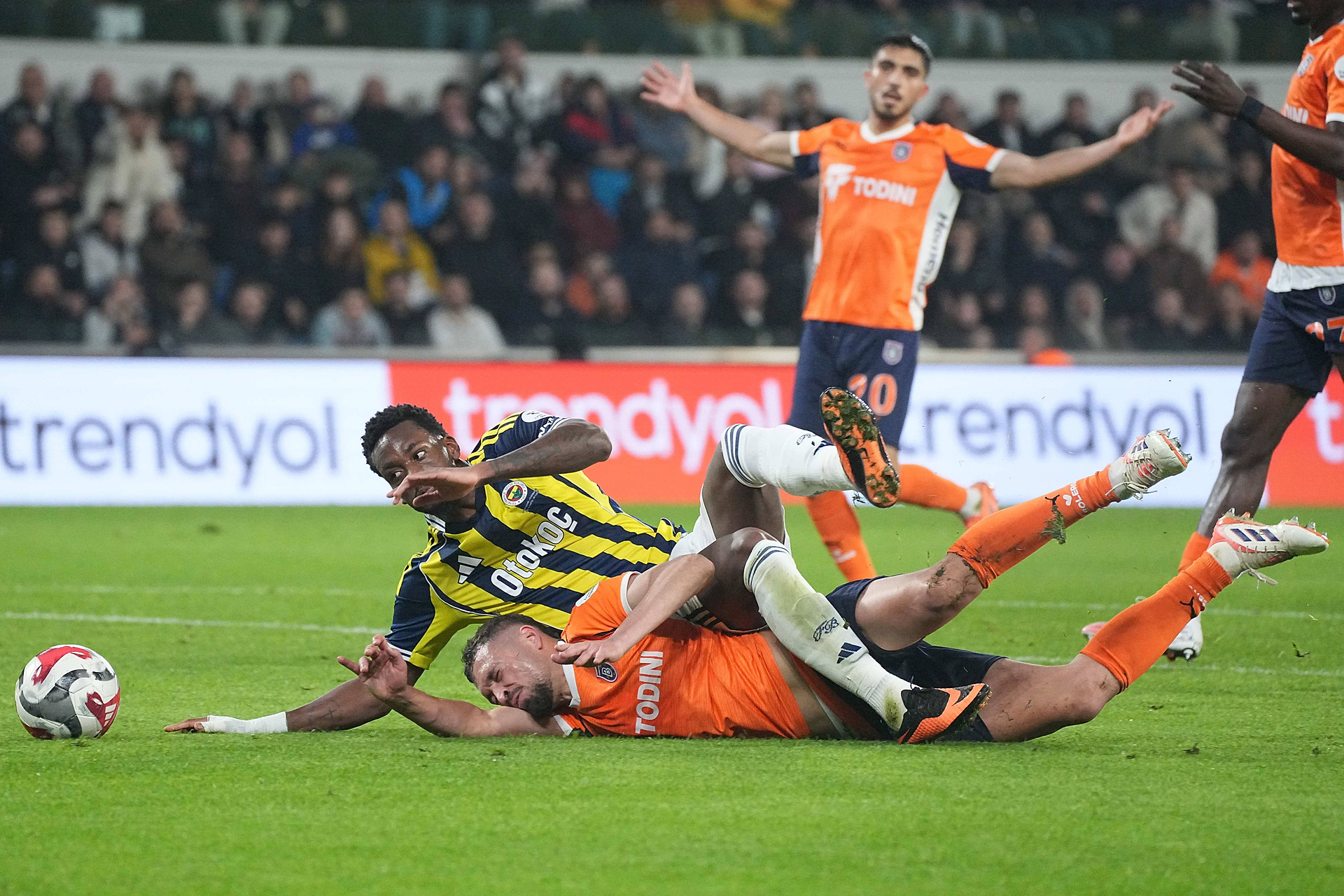 Bohater derbów podany do prokuratury przez cieszynkę. To nie żart