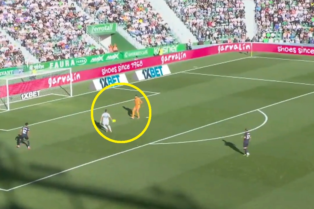 Co za błąd znanego bramkarza. Po prostu katastrofa [WIDEO]