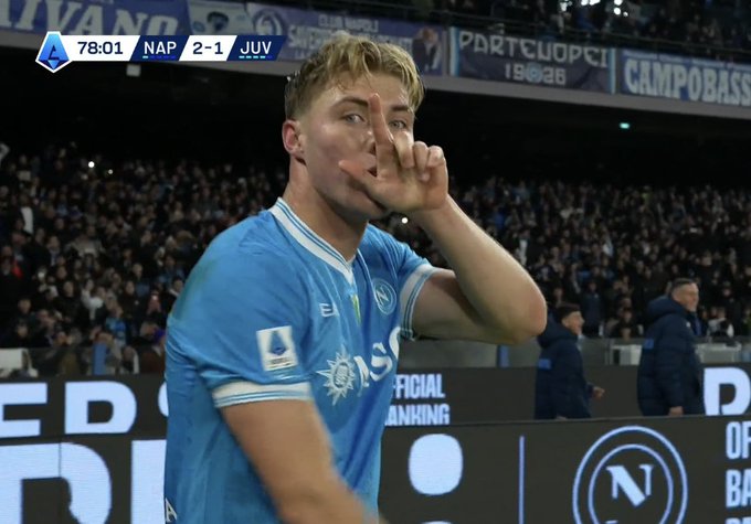 Neapol odleciał w kosmos! Hojlund pogrążył "Starą Damę"