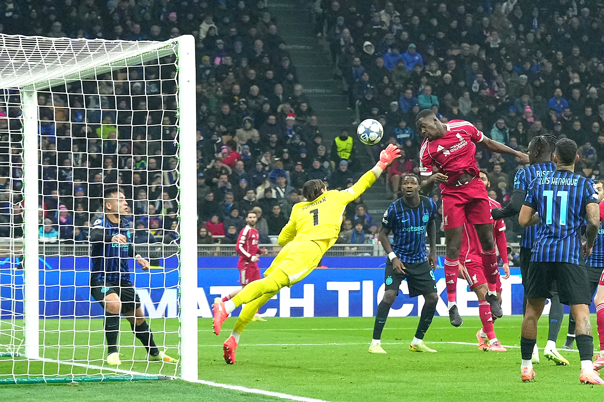 Nie ma Salaha, są trzy punkty! Liverpool górą w hicie Ligi Mistrzów