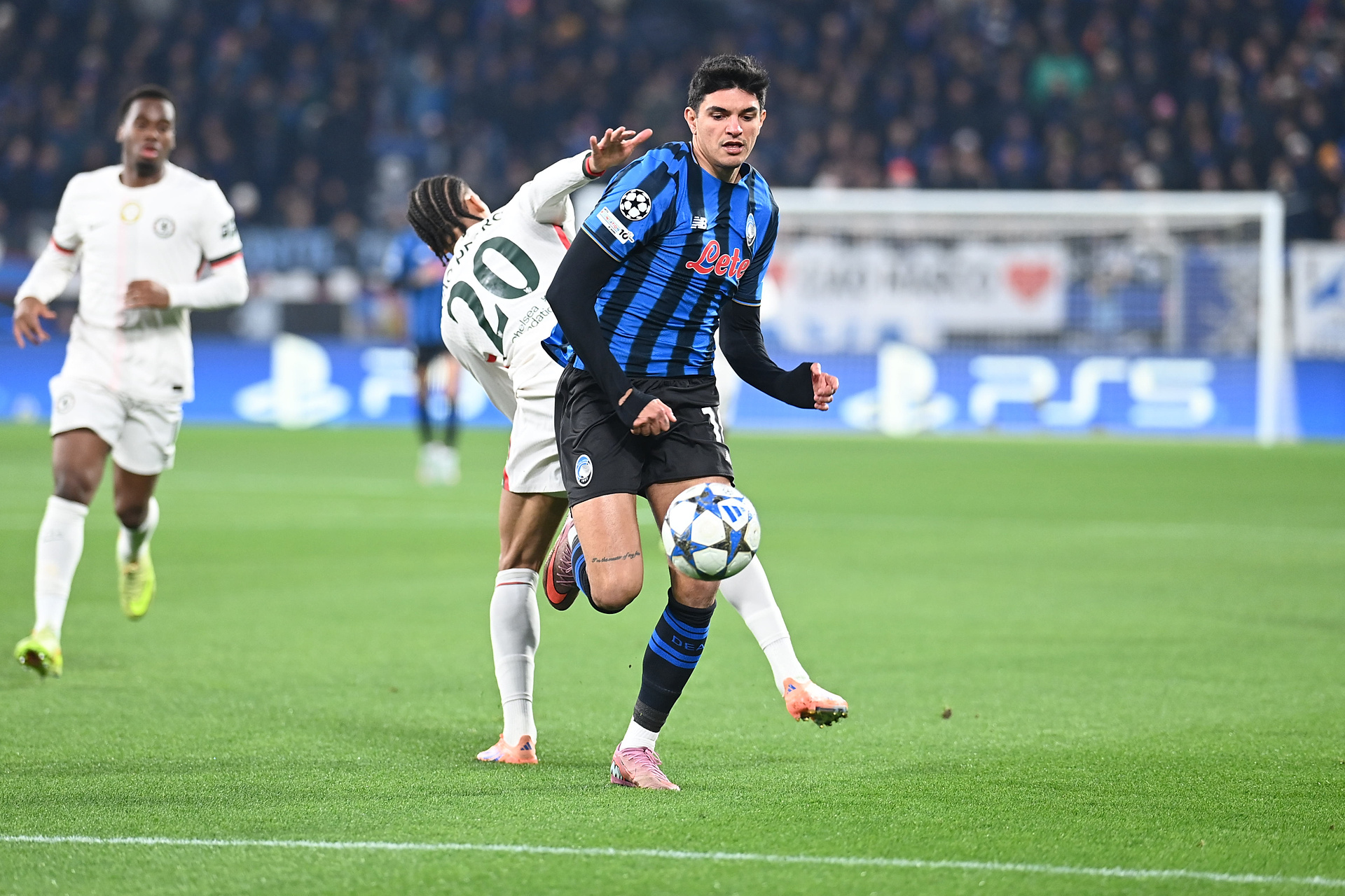 Oto tabela Ligi Mistrzów. Niespodziewany zespół w czołówce