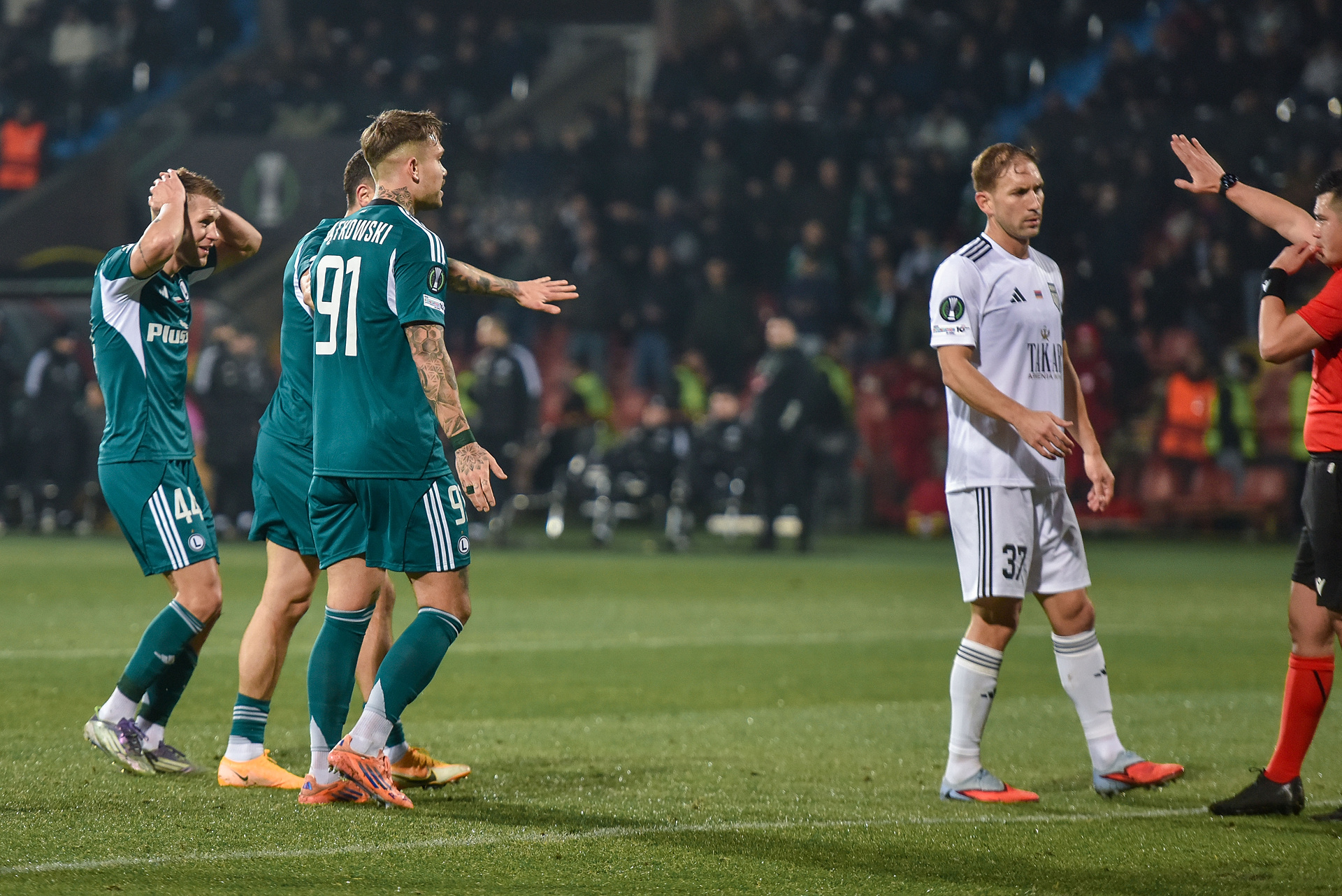 Kołtoń zmiażdżył Legię. Wystarczyły mu trzy litery