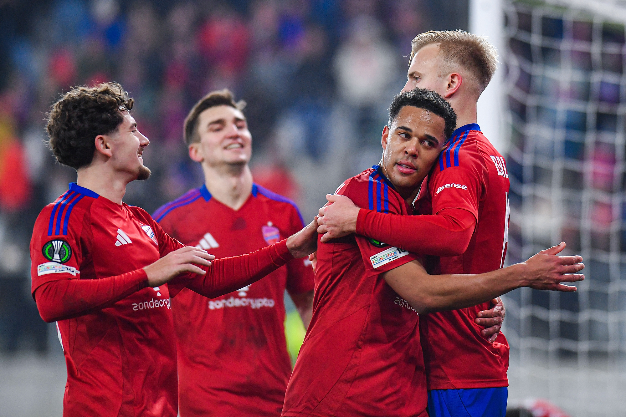 Raków na podium Ligi Konferencji! Co za widok w tabeli