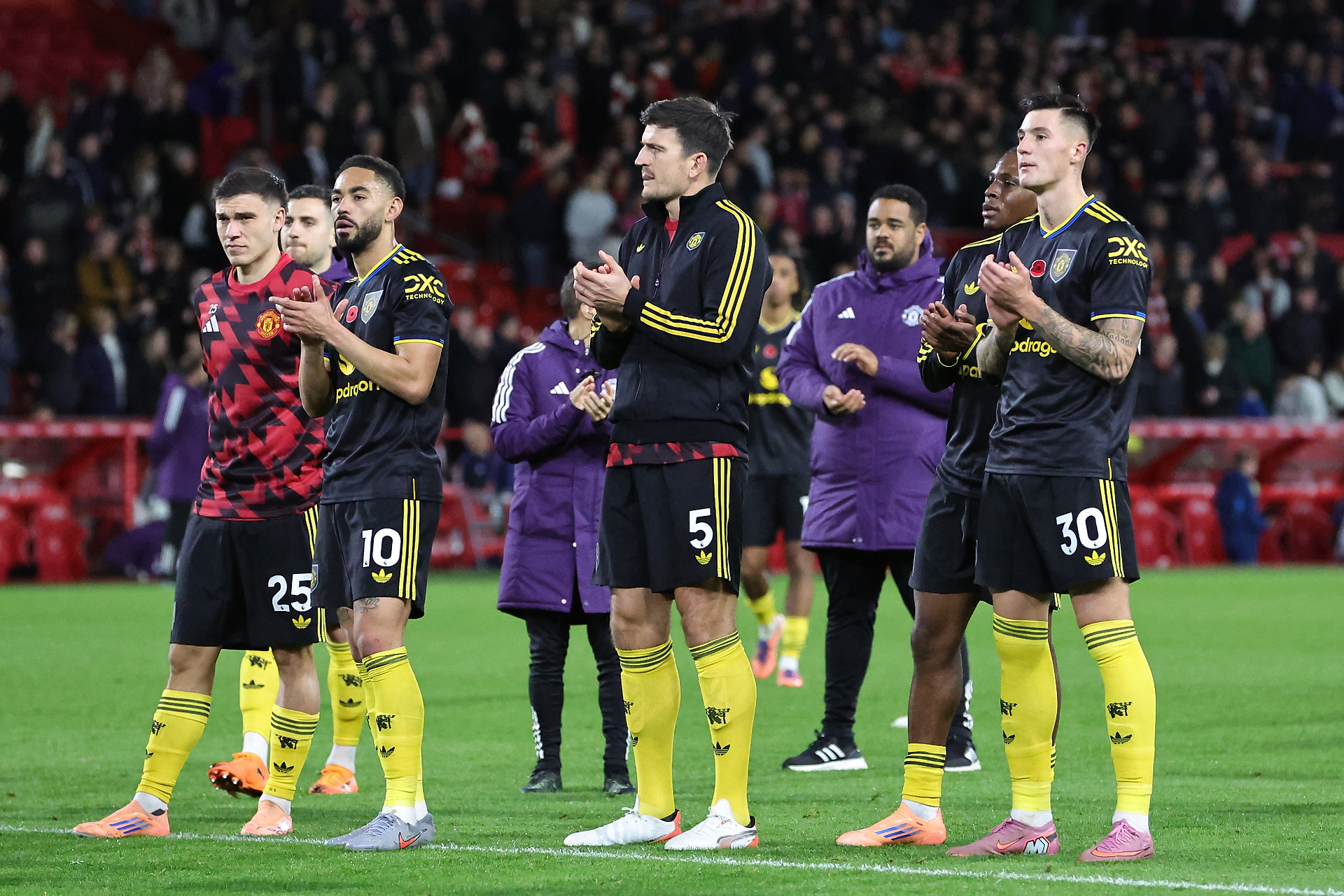 Leczył kontuzję i zatruł się jedzeniem. Pech gracza Manchesteru United