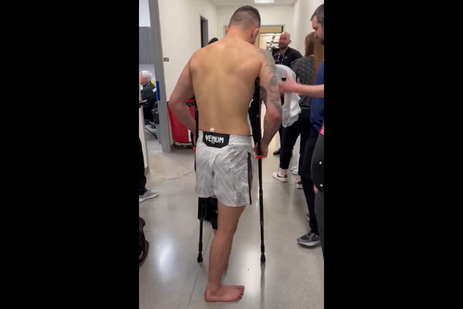 Polak zdemolował rywala w UFC. Potem nadeszły fatalne wieści [WIDEO]