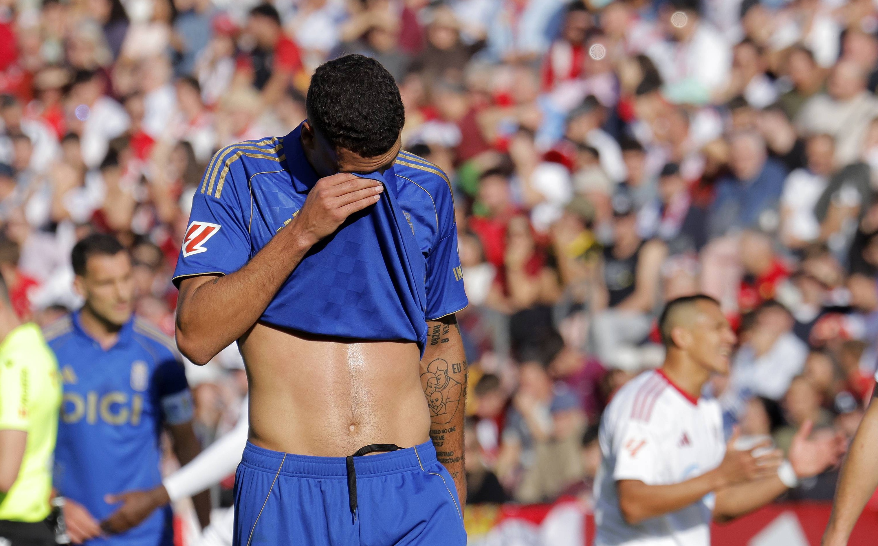 Koszmar klubu, który oczarował świat. "Najgorszy trener" doszczętnie się skompromitował