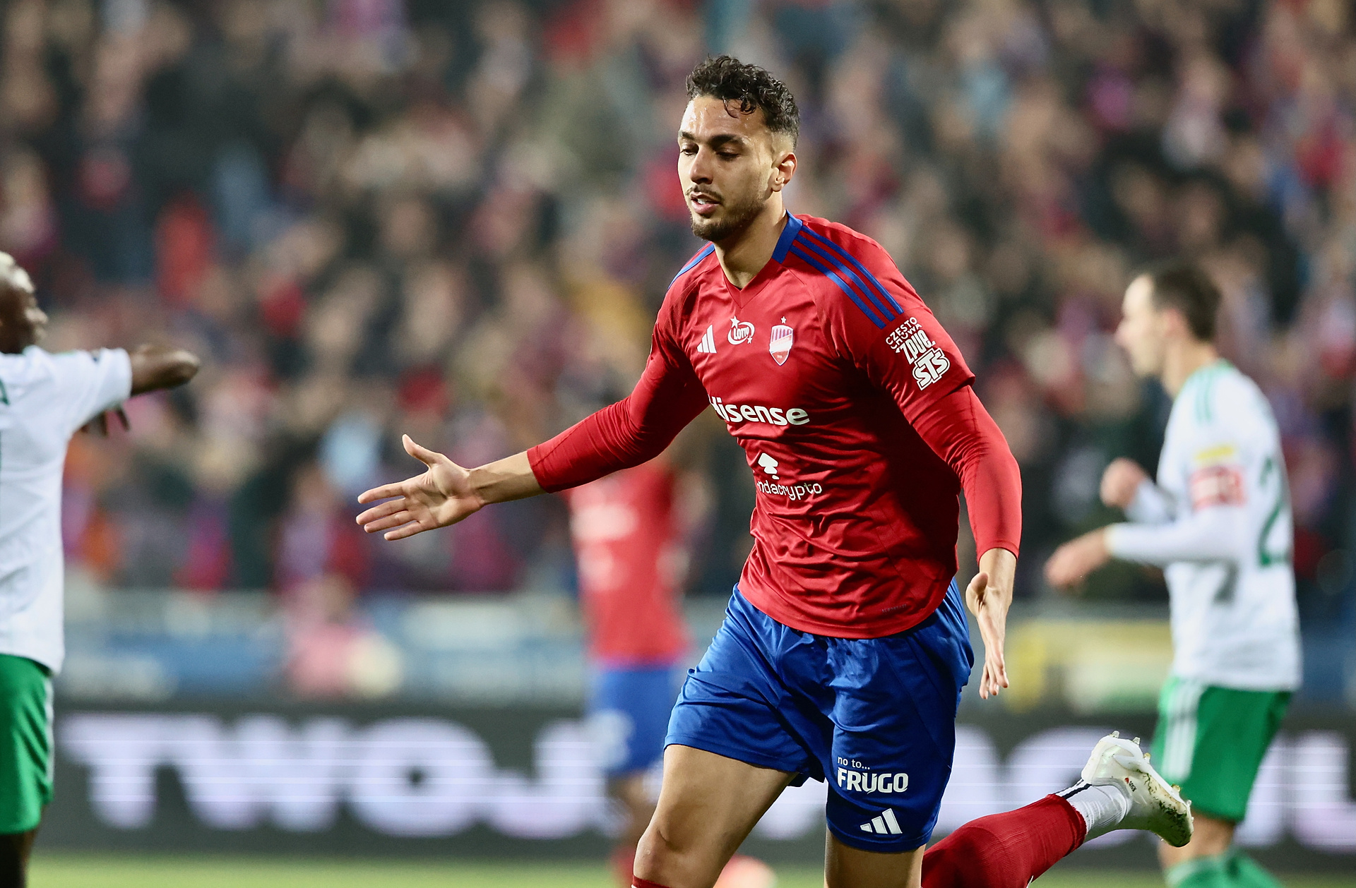 Co za zwrot akcji! Piłkarz wraca do Rakowa. Klub może go wykupić