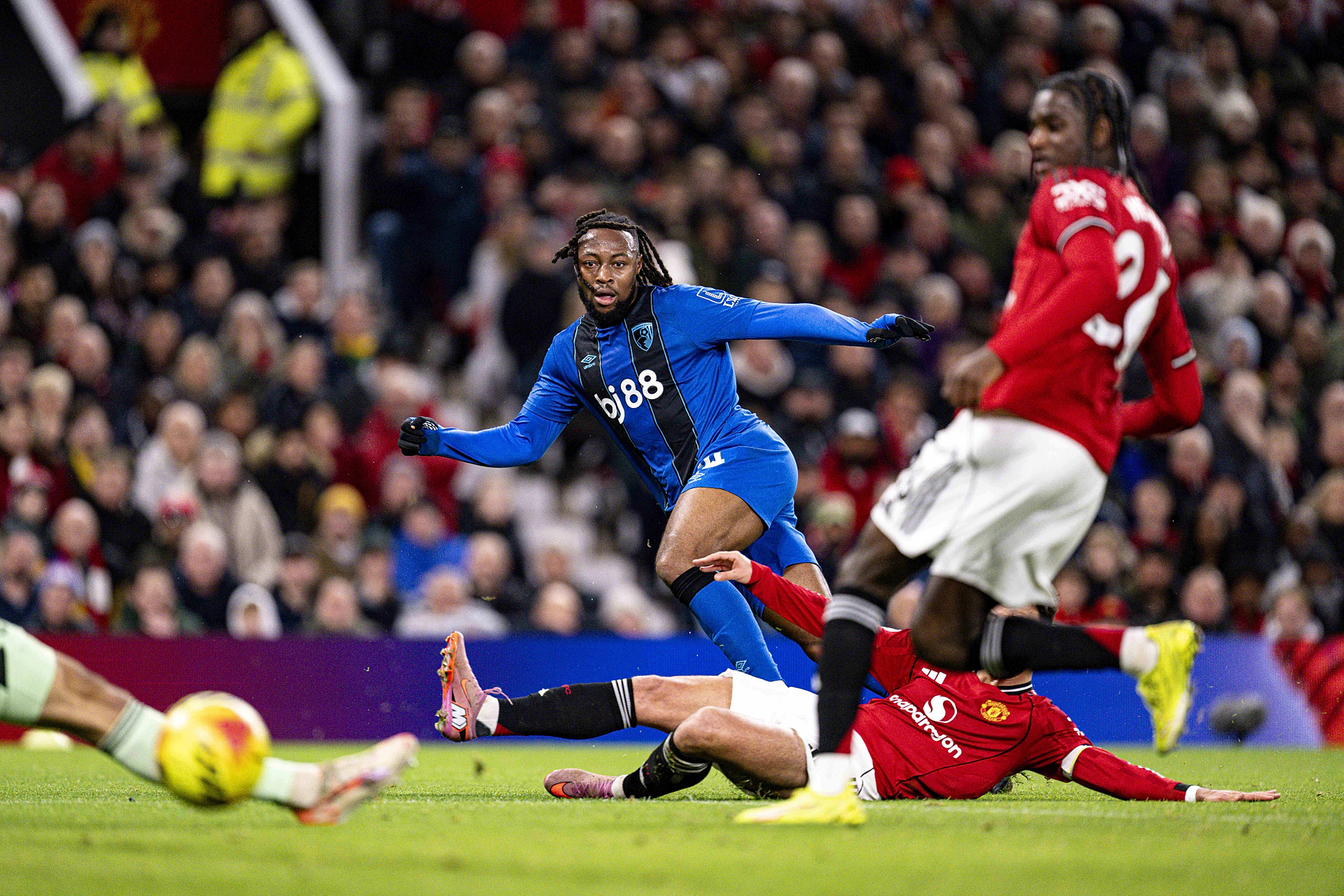 Potęgi biją się o gwiazdę Premier League. Liverpool już dzwonił