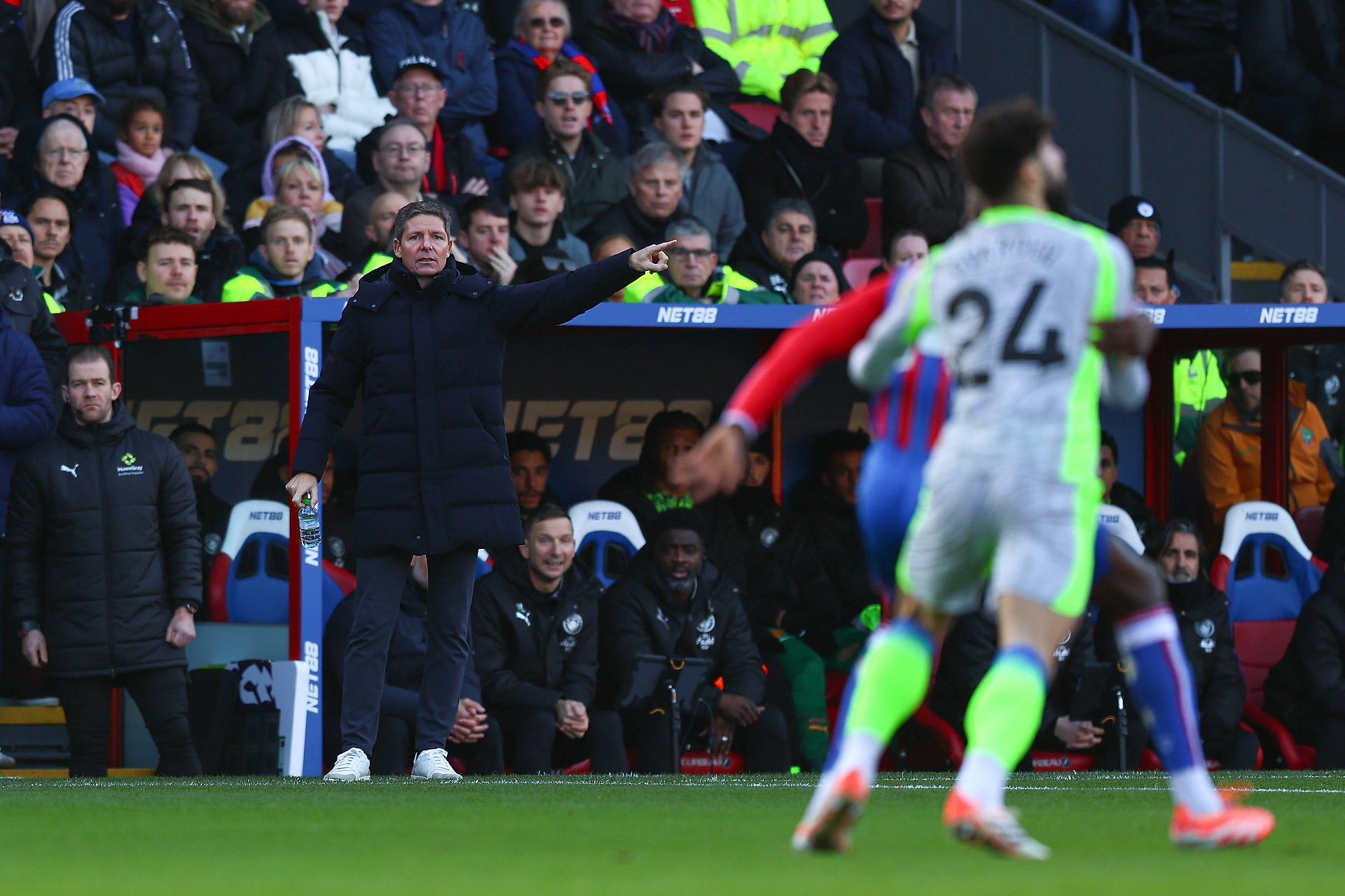 Przewrót w klubie z Premier League. Znany trener chce odejść