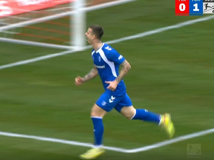 Kolejny gol Polaka, Niemcom opadły szczęki. Co za forma [WIDEO]