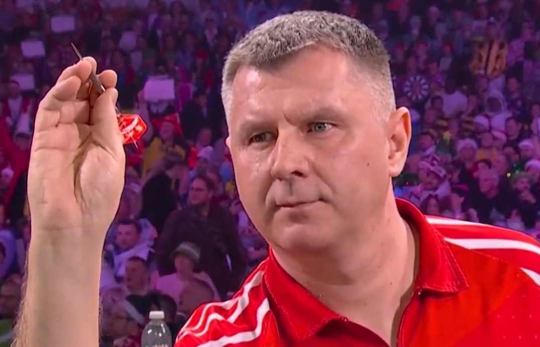 Ratajski mknie niczym burza przez MŚ. Gładkie zwycięstwo Polaka