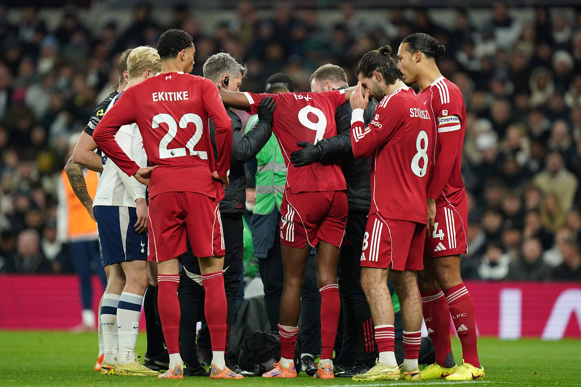 Dramat Isaka. Jest złamanie, piłkarz Liverpoolu już po operacji