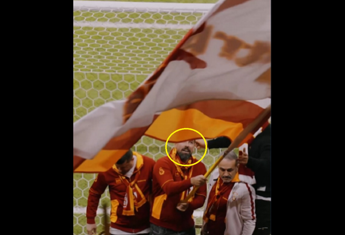 44-letni weteran poprowadził doping. Podolski tylko się przyglądał [WIDEO]